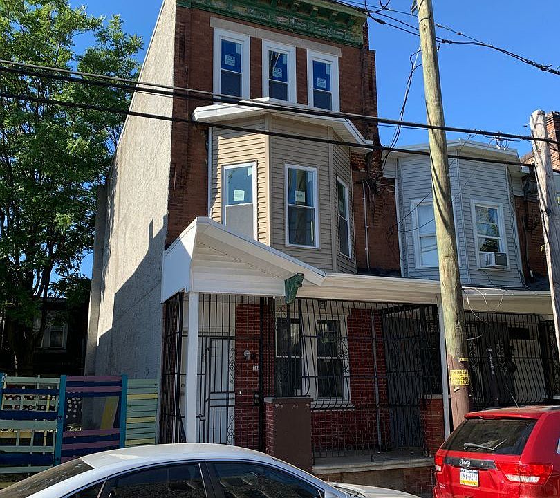 1st image of 738 E Westmoreland St