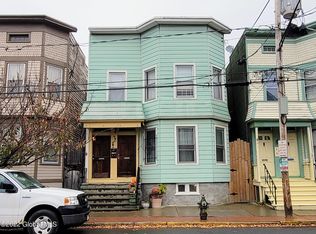 27 Irving St, Albany, NY 12202