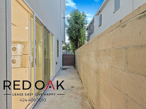 4th image of 5814 La Mirada Ave #102