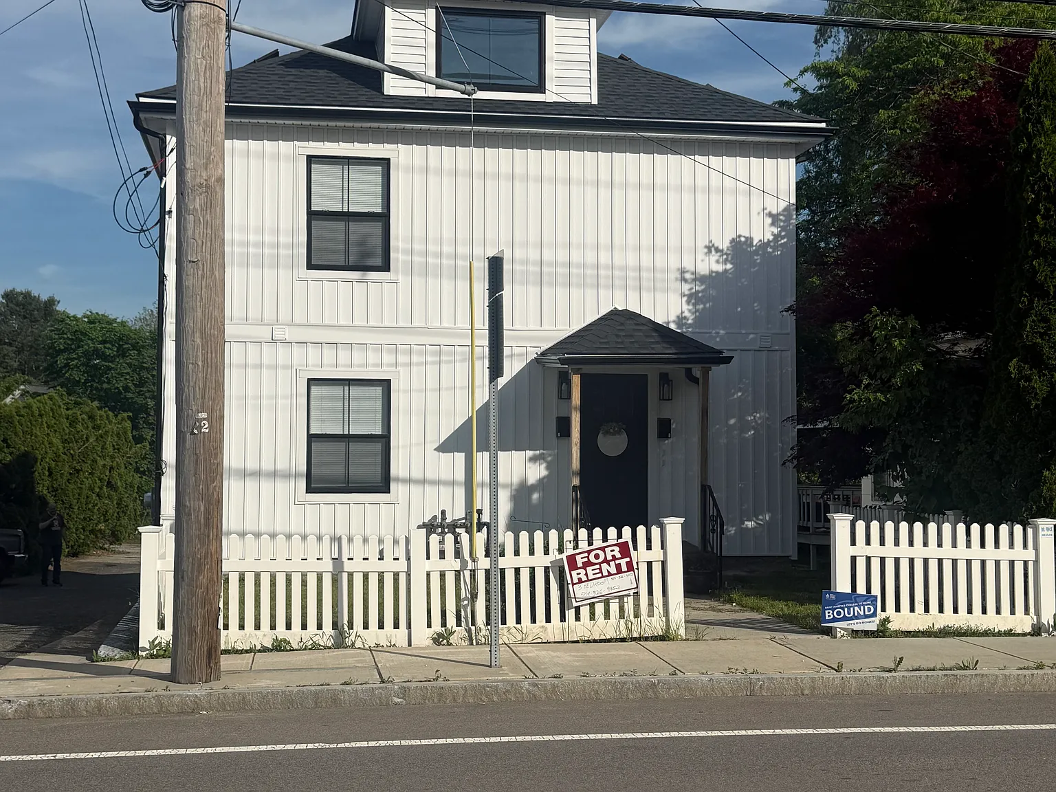 3 bed, 800 sqft, $2,500 — Photo 1
