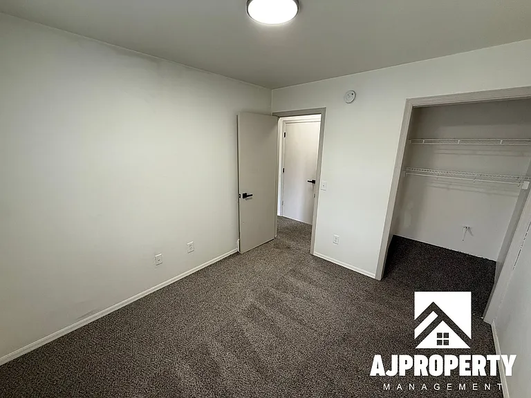 2809 E Bragstad Dr — Photo 16