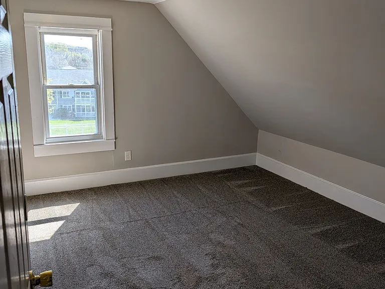 437 Somerset Ave #3 — Photo 6