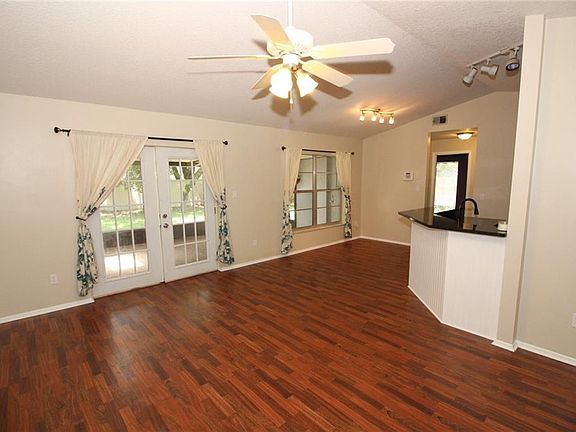 5th image of 4718 Leacock Ct