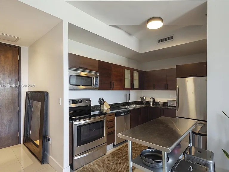 3250 Grand Ave #504 — Photo 2