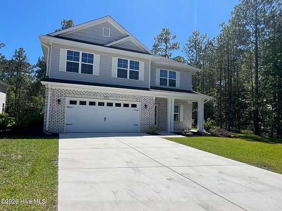 2nd image of 1221 Mandevilla Drive SE
