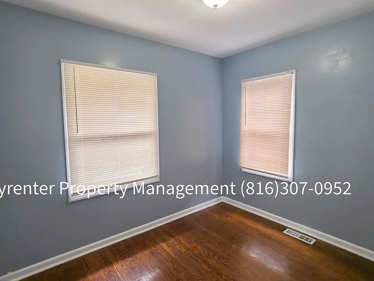 5910 Park Ave — Photo 4