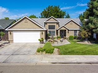 1020 Harbor Ct, Madera, CA 93637