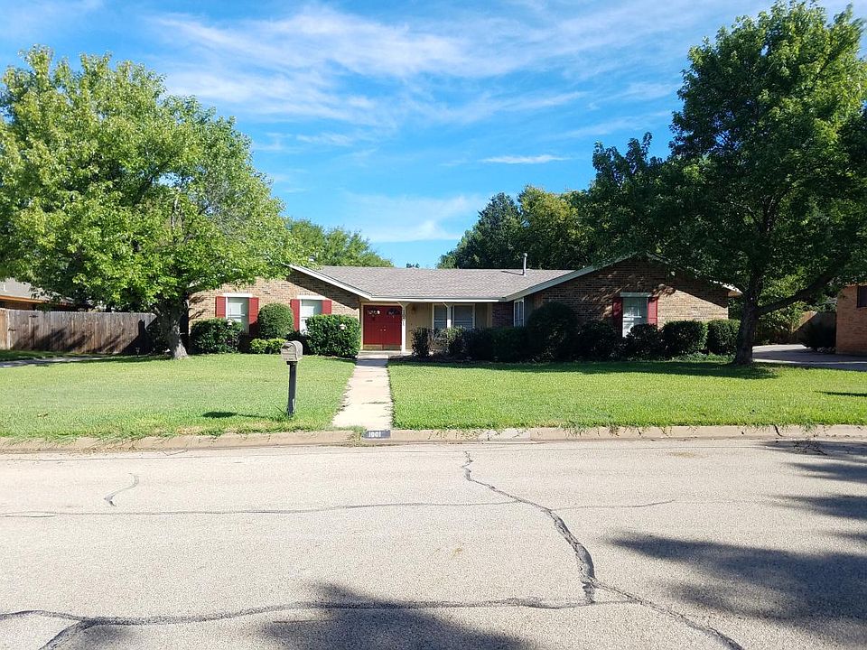 1st image of 1001 Sandpiper Dr