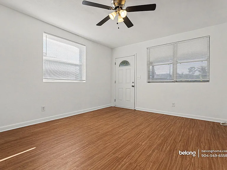 4813 Post St — Photo 5