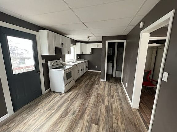 2nd image of 341 Railroad Ave #1