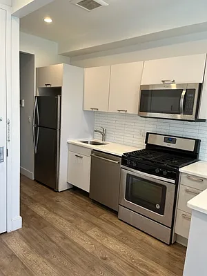 Rented by Extreme Homes Management | media 12