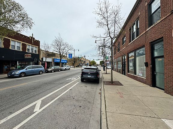 4th image of 4200 Eight N Milwaukee Avenue 4948 Shr #4202/4204