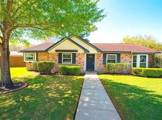 1738 Ashford Hollow Ln, Houston, TX 77077