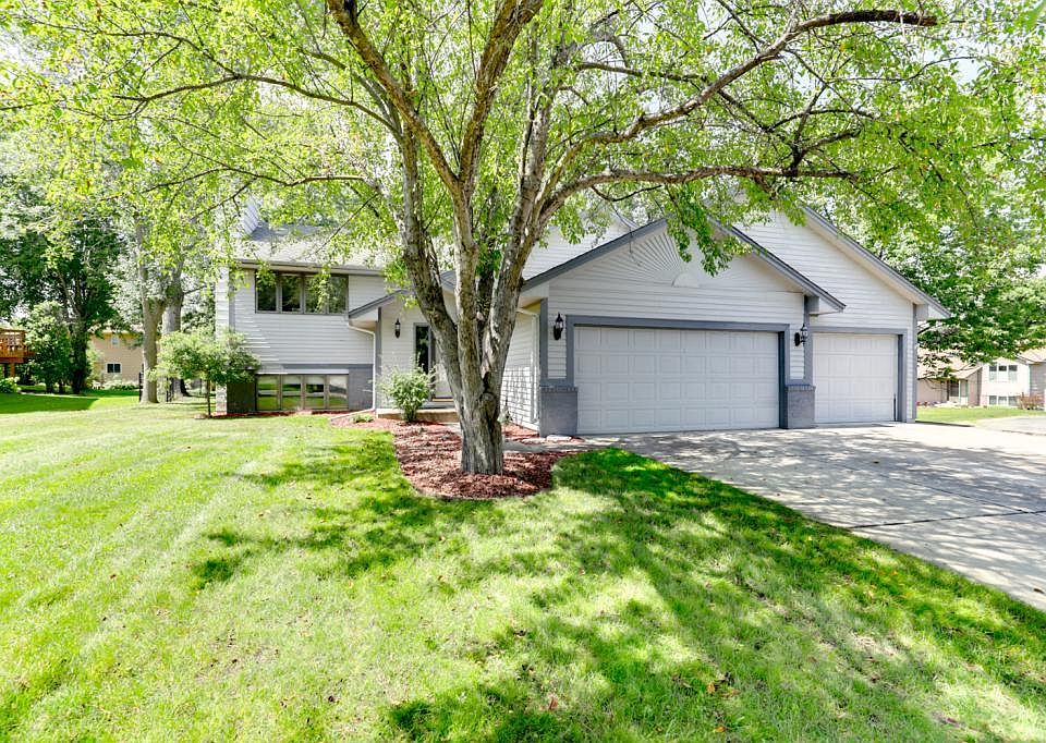 1st image of 4585 Arrowood Ln N