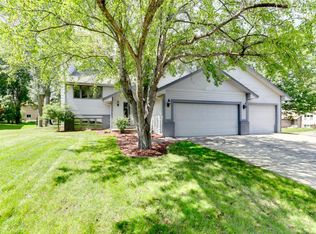 4585 Arrowood Ln N, Plymouth, MN 55442