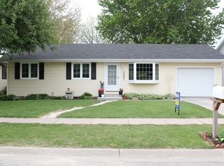 1227 W Park Ave, Lincoln, NE 68522