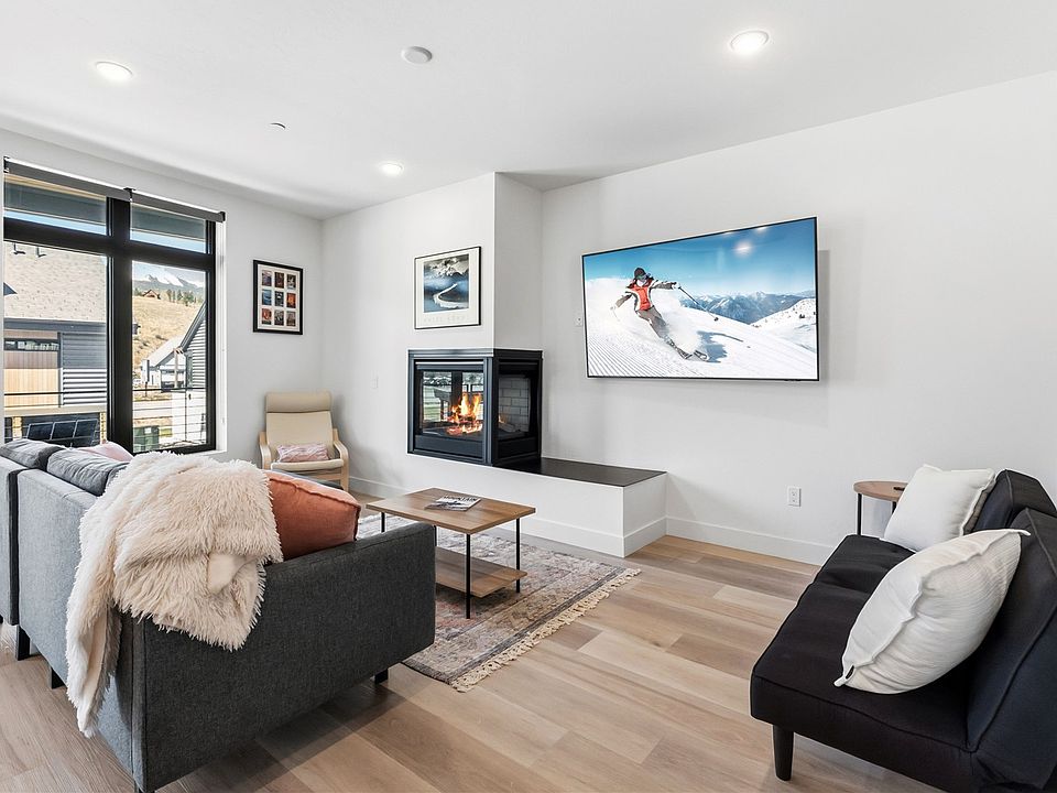 1st image of 930 Blue River Parkway UNIT 625