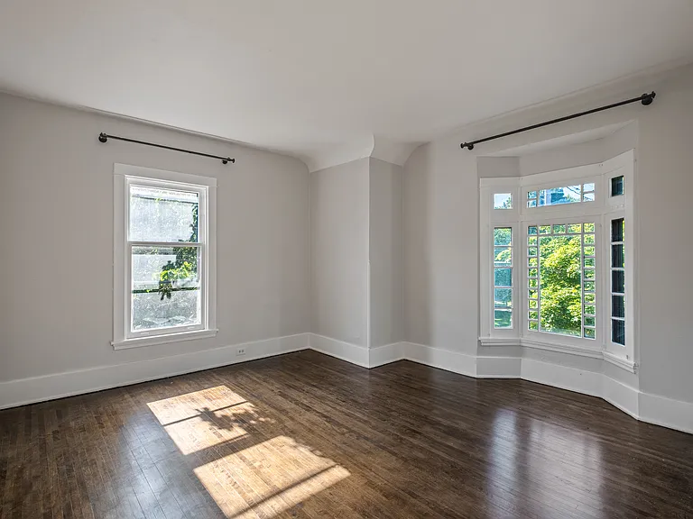 315 Logan St SE #2 — Photo 6