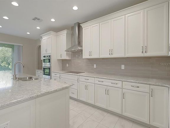 5th image of 32604 Silvercreek Way
