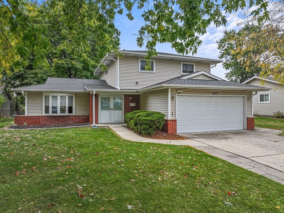 1st image of 1027 Duxbury Ln