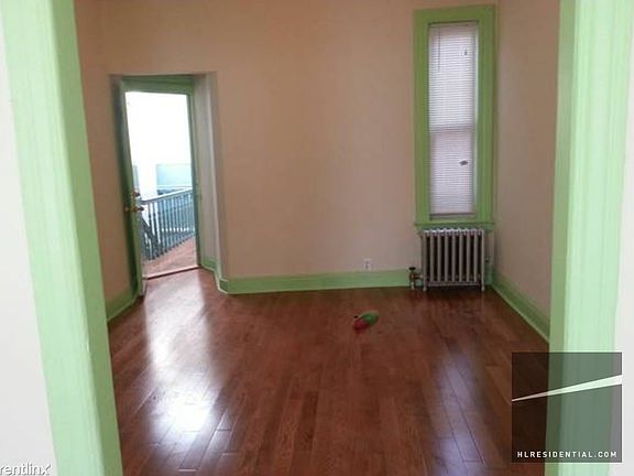 3rd image of 2526 23rd St #2