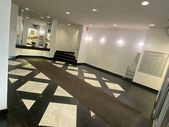 4th image of 42 Pine St APT 5L