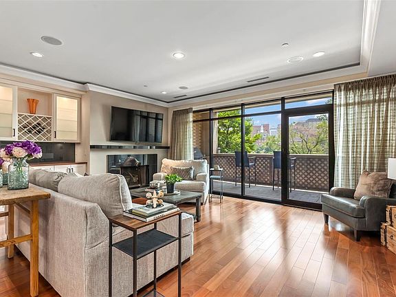 4th image of 8251 Parkside Dr APT 1C