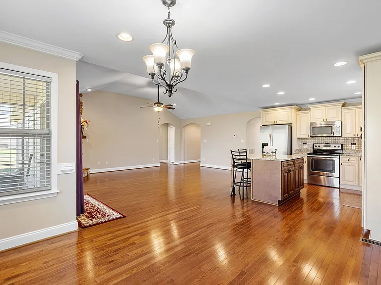 526 Cornucopia Ln — Photo 17
