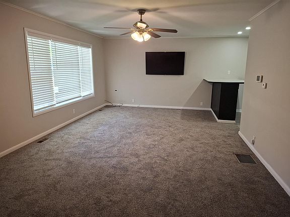 5th image of 1107 E C St