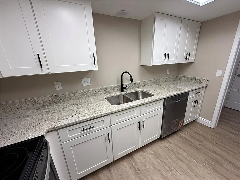 3111 Riverside Dr #A — Photo 5