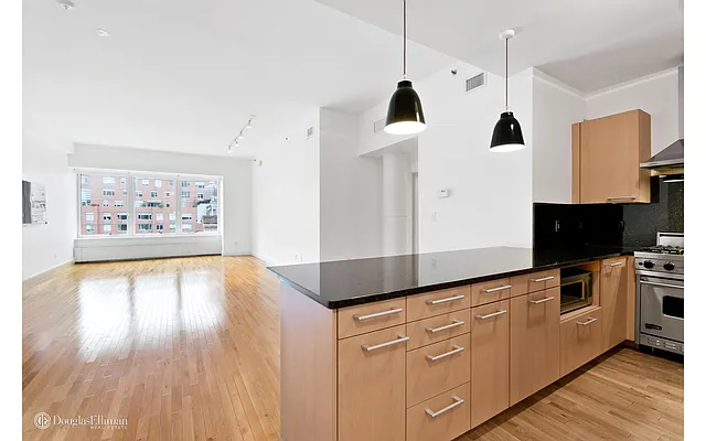 Sold by Douglas Elliman | media 18