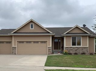 3207 SE Primrose Dr, Ankeny, IA 50021