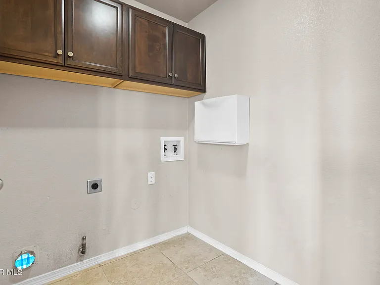 3261 Garden Point Dr — Photo 17