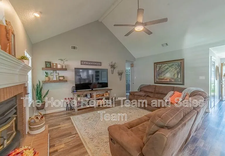 12 Cricket Ct — Photo 7
