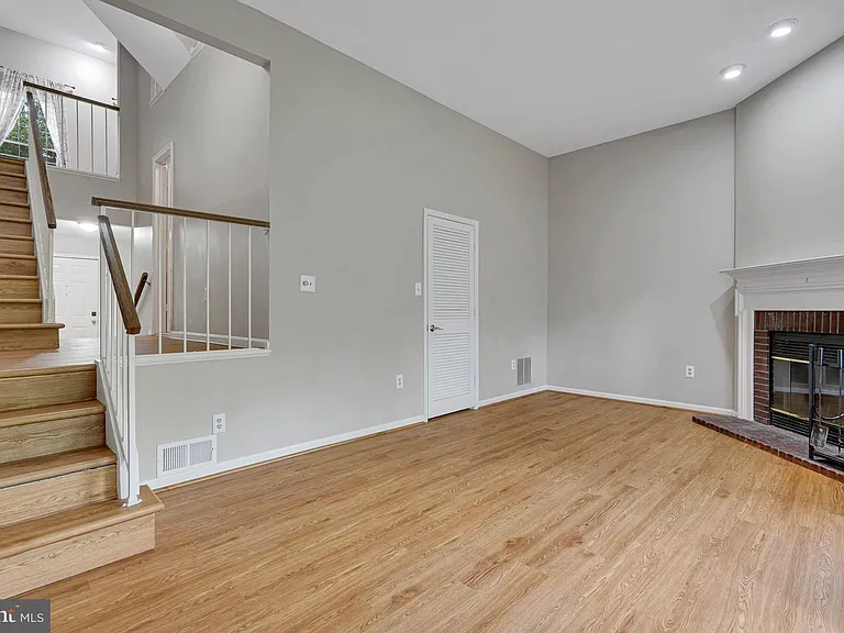 44030 Gala Cir — Photo 26