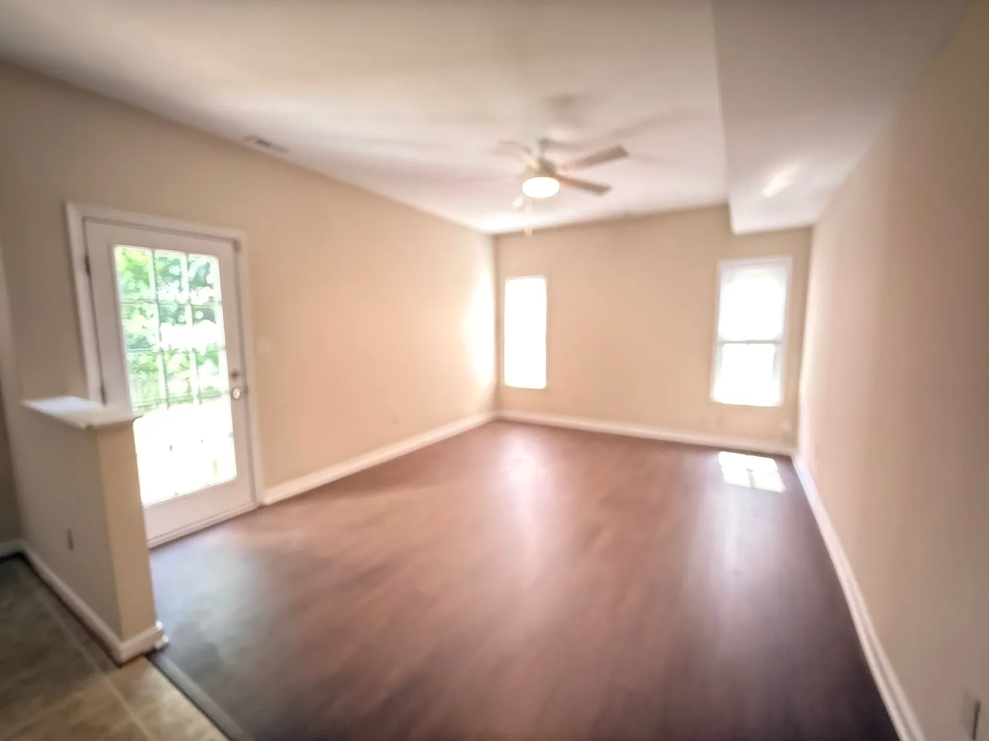 Spacious 4 Bedroom 2.5 Bath Home In Glen Allen — Photo 3