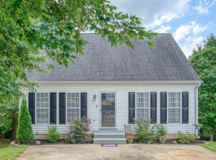123 Shining Rock Ct, Boiling Springs, SC 29316