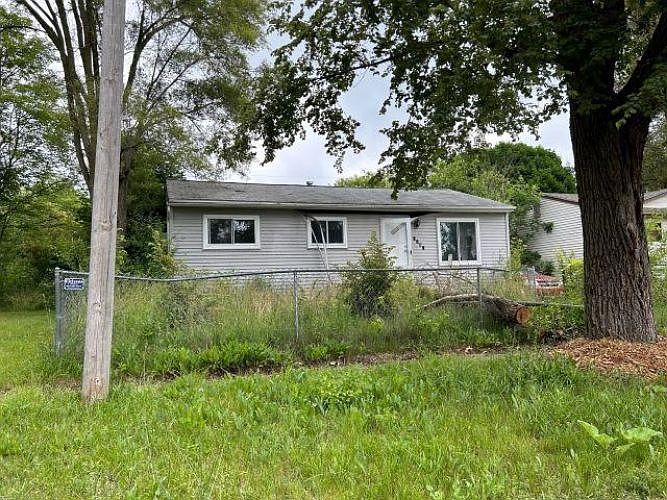 1st image of 6634 Eastmont Dr