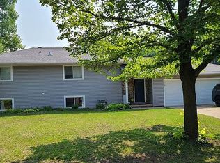 1765 3rd Ave N #E, Faribault, MN 55021