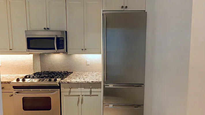 Rented by Level Group | media 9