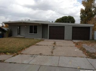 990 E 4400 S, South Ogden, UT 84403