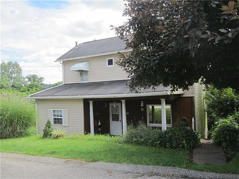 40 Sampson St photo 1