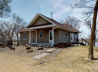 4662 Riverview Rd, Thomson, IL 61285