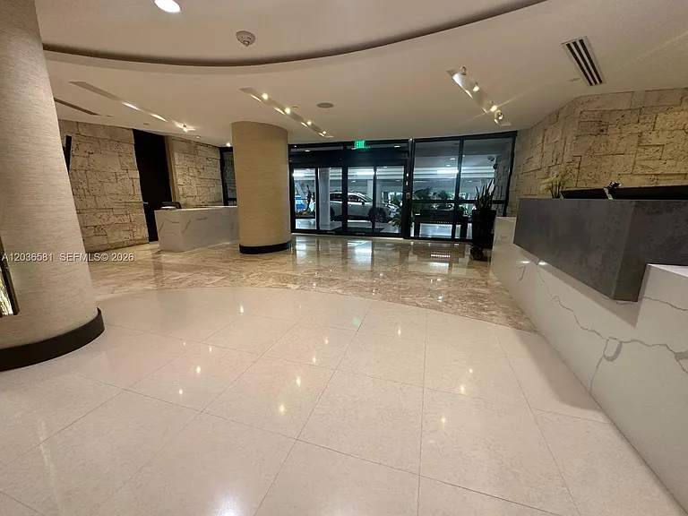 2555 Collins Ave #2204 — Photo 6