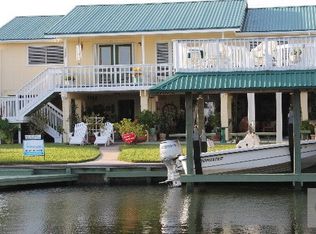 1238 Sailfish St, Bayou Vista, TX 77563
