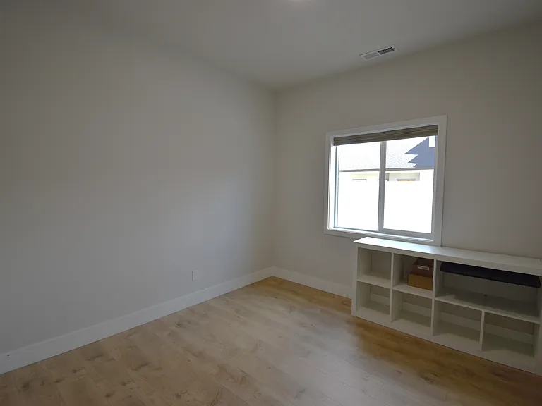 10494 W Shields Ave — Photo 60