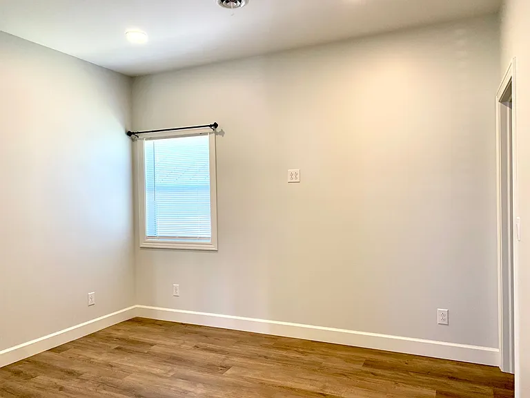 50 Fairview Ave — Photo 6