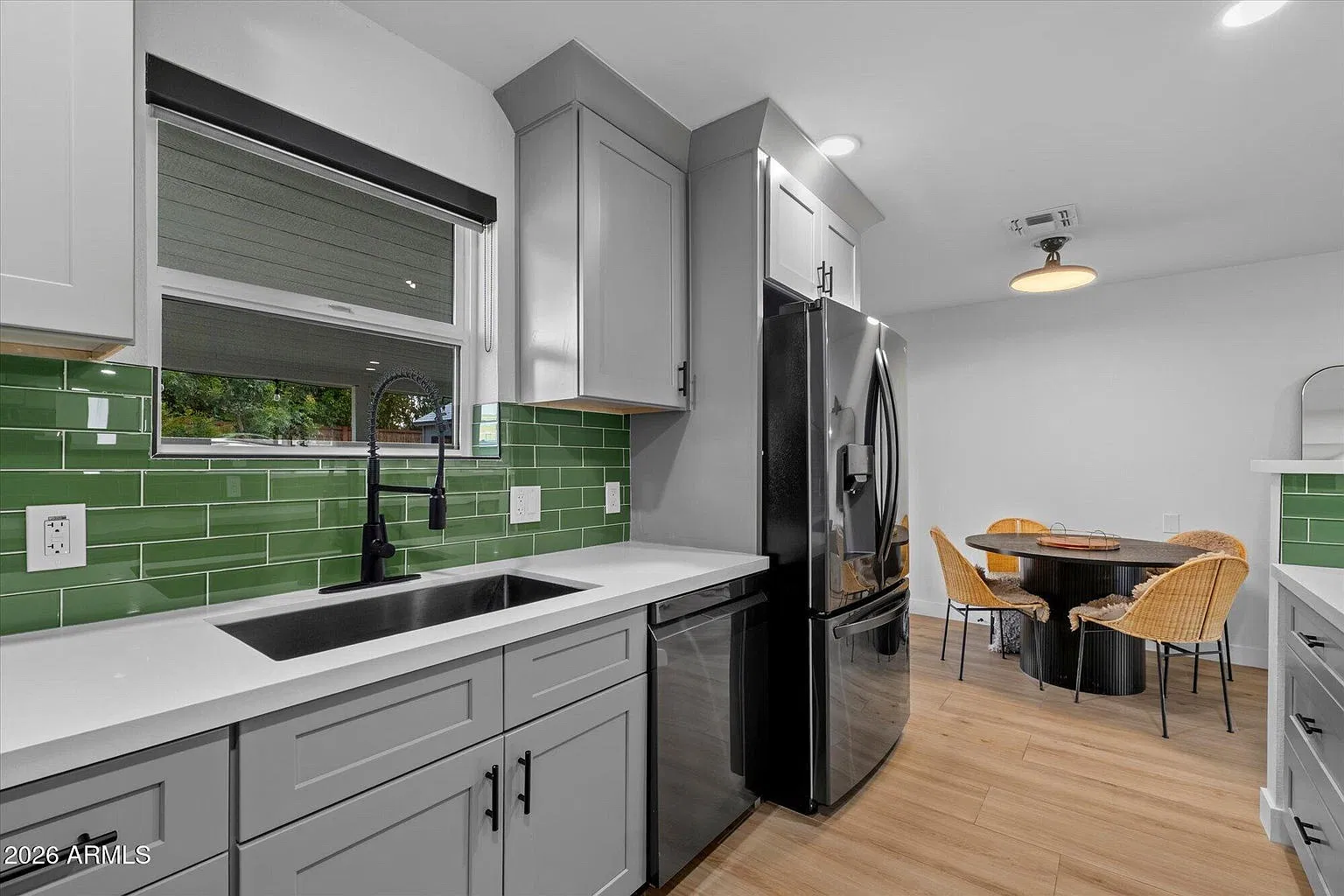 3 bed, 1092 sqft, $3,500 — Photo 4