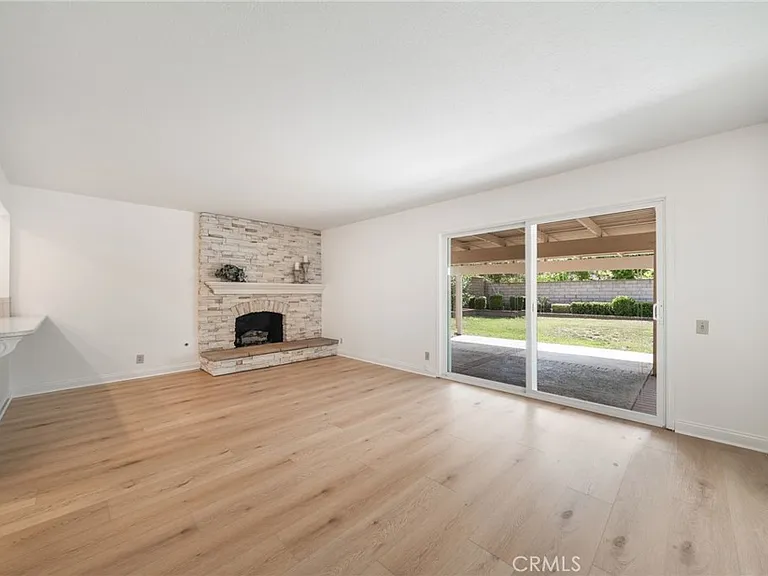 24382 Macedo Dr — Photo 9