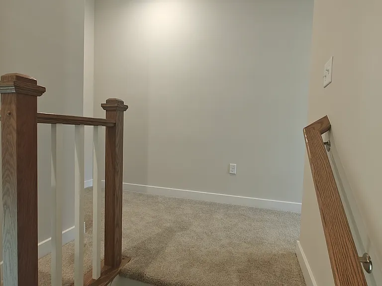 108 S Durham Dr — Photo 22